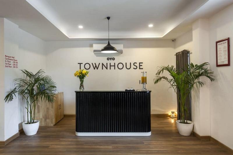ホテルOyo Townhouse 008 Greater Kailash デリー エクステリア 写真