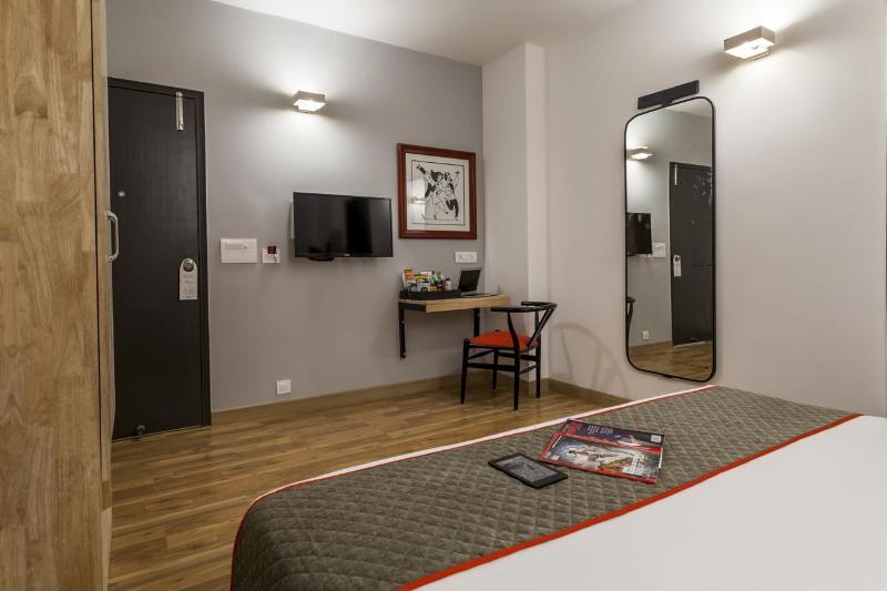 ホテルOyo Townhouse 008 Greater Kailash デリー エクステリア 写真